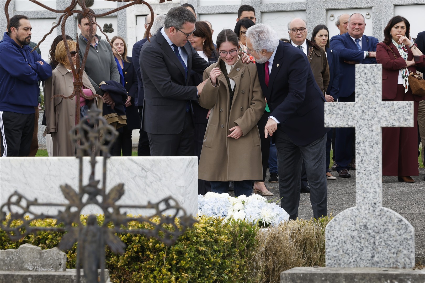 Santalices invita a reflexionar sobre a política útil e centrada no ben común